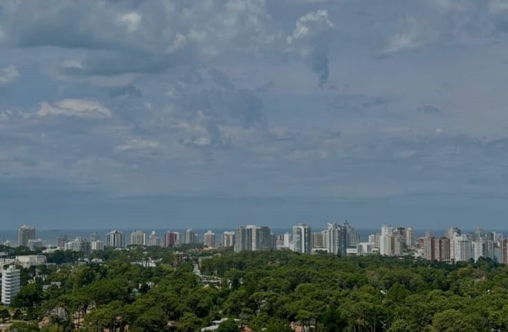 Elegante Penthouse Dúplex con Vistas Incomparables